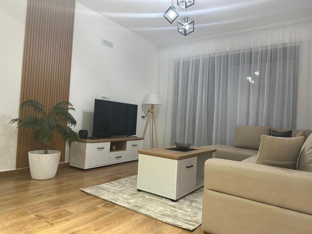Nejra Apartment Ulcinj Exterior foto